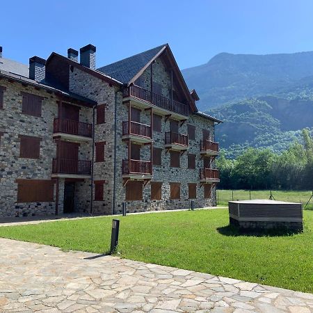B28 - Resid. La Coma 2º - Villmor Apartamento Benasque Exterior foto