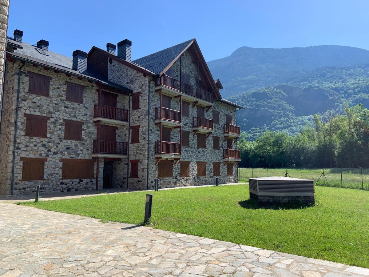 B28 - Resid. La Coma 2º - Villmor Apartamento Benasque Exterior foto